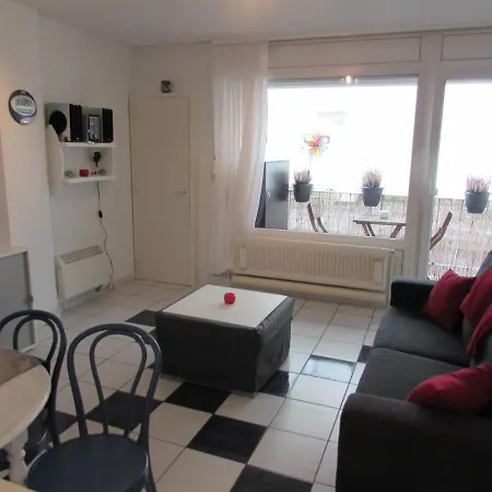 Maurdy * מידלקרק